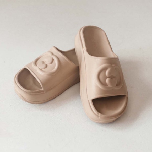 Taupe Chunky Slides - Size 10 - Picture 1 of 3